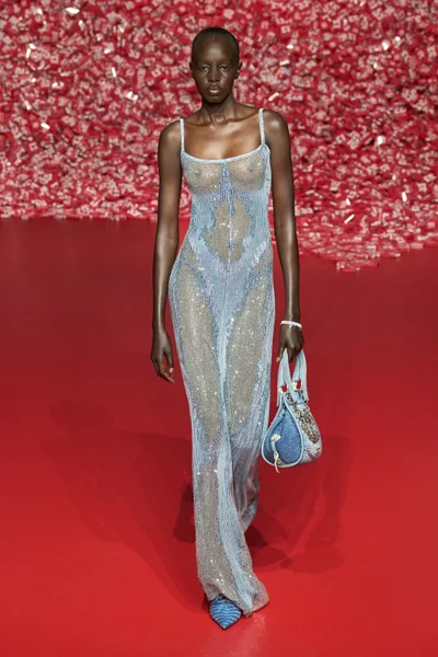 Look 12